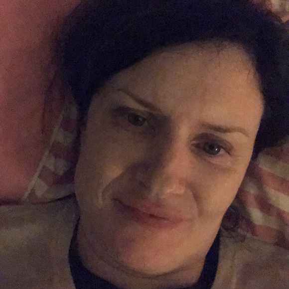 Meet your Posher, April - Picture 1 of 1